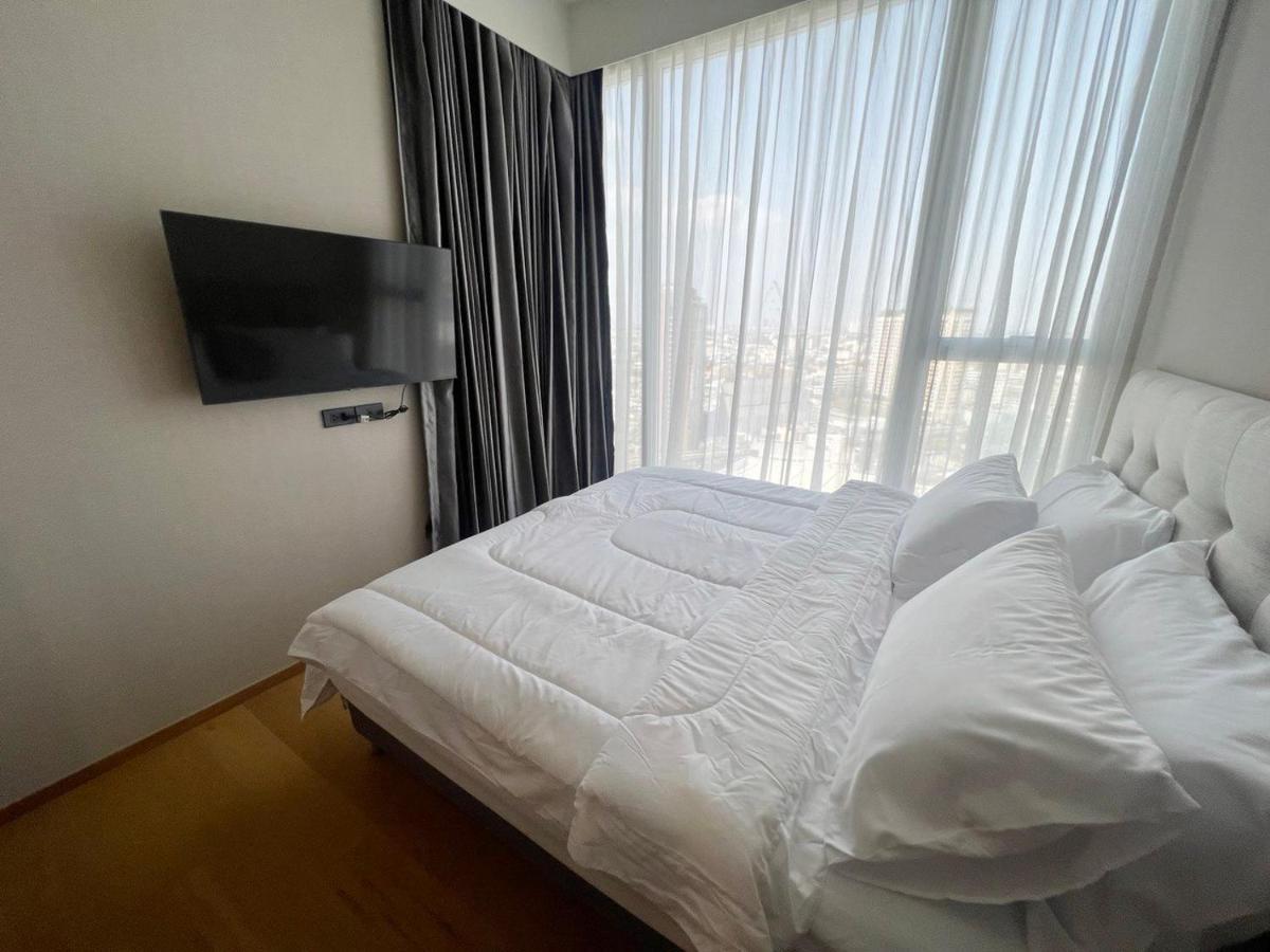 2 Bedroom Luxury Apartment 3 Min Walk From Bts Ekkamai Bangkok Bagian luar foto
