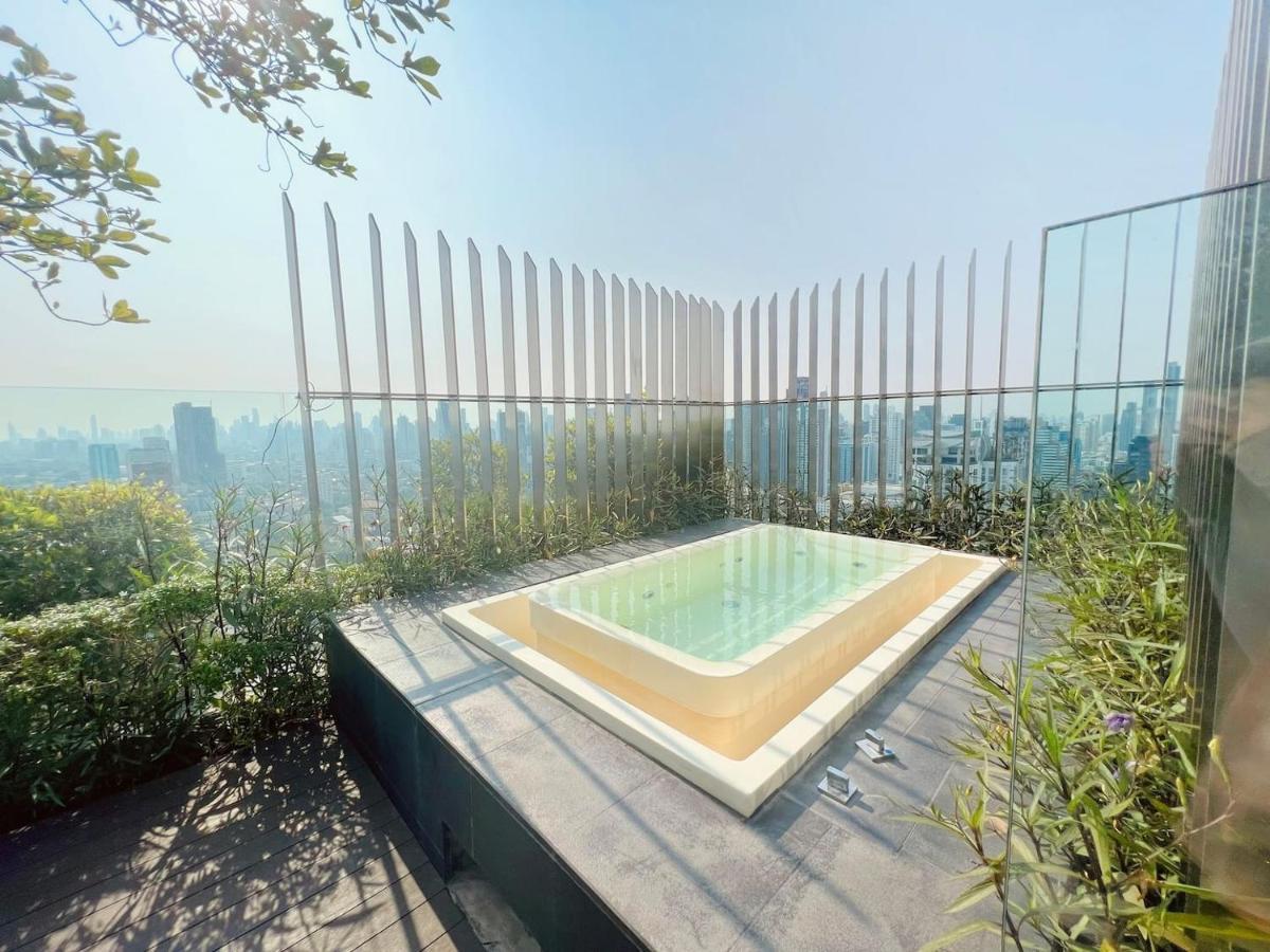 2 Bedroom Luxury Apartment 3 Min Walk From Bts Ekkamai Bangkok Bagian luar foto